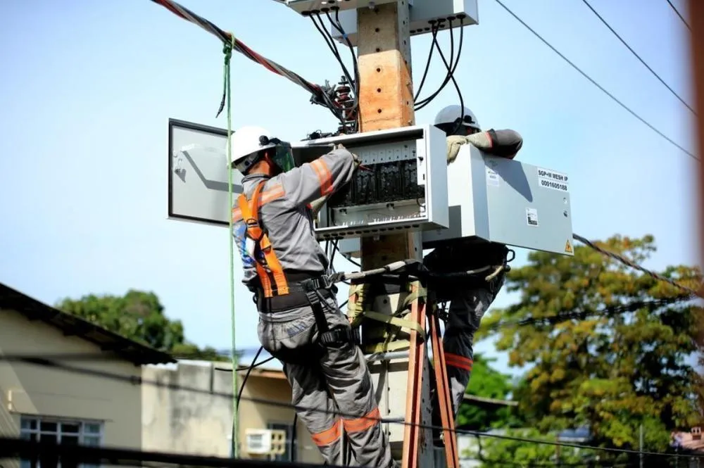 Justiça Federal determina suspensão da troca de cabos pela Âmbar Energia no Amazonas